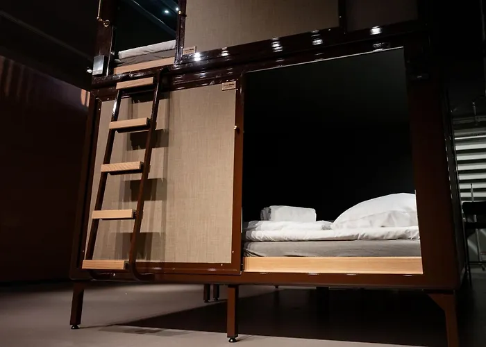 Roberta'S Society Aarhus Hostel